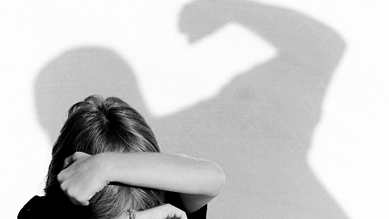 Børneparadis – med vold og misbrug